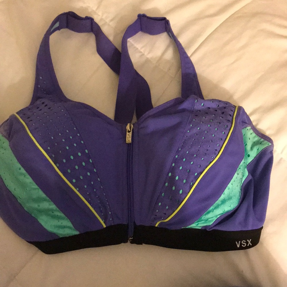 Victoria’s Secret sport bra